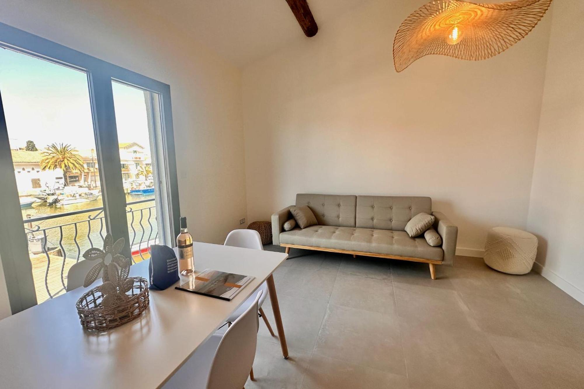 Les Palmiers - Appartement Une Chambre Vue Canal Le Grau-du-Roi Bagian luar foto